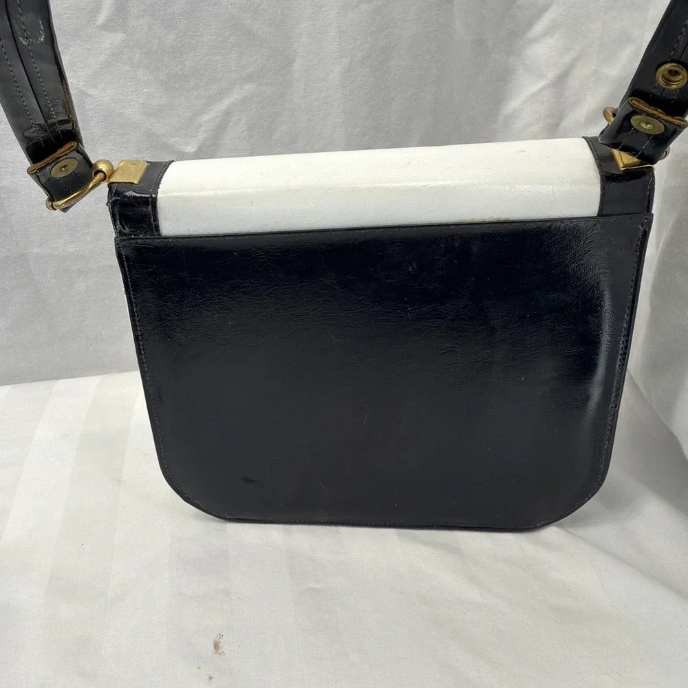 Vintage White And‎ Black Purse